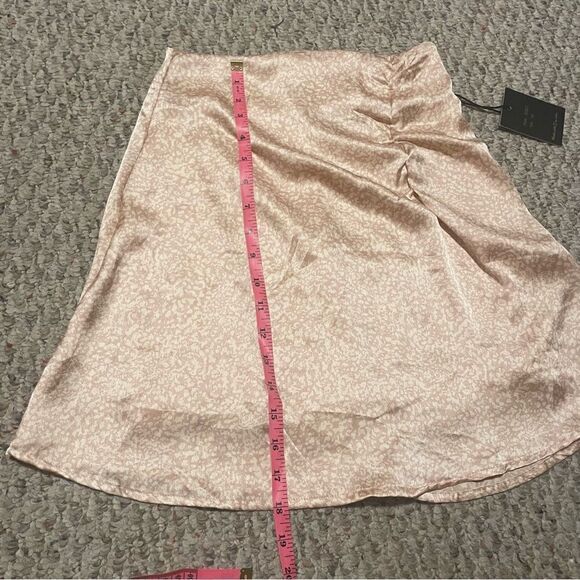 NWT Japna Silk Ruched Mini Skirt- Size XS - Picture 7 of 8